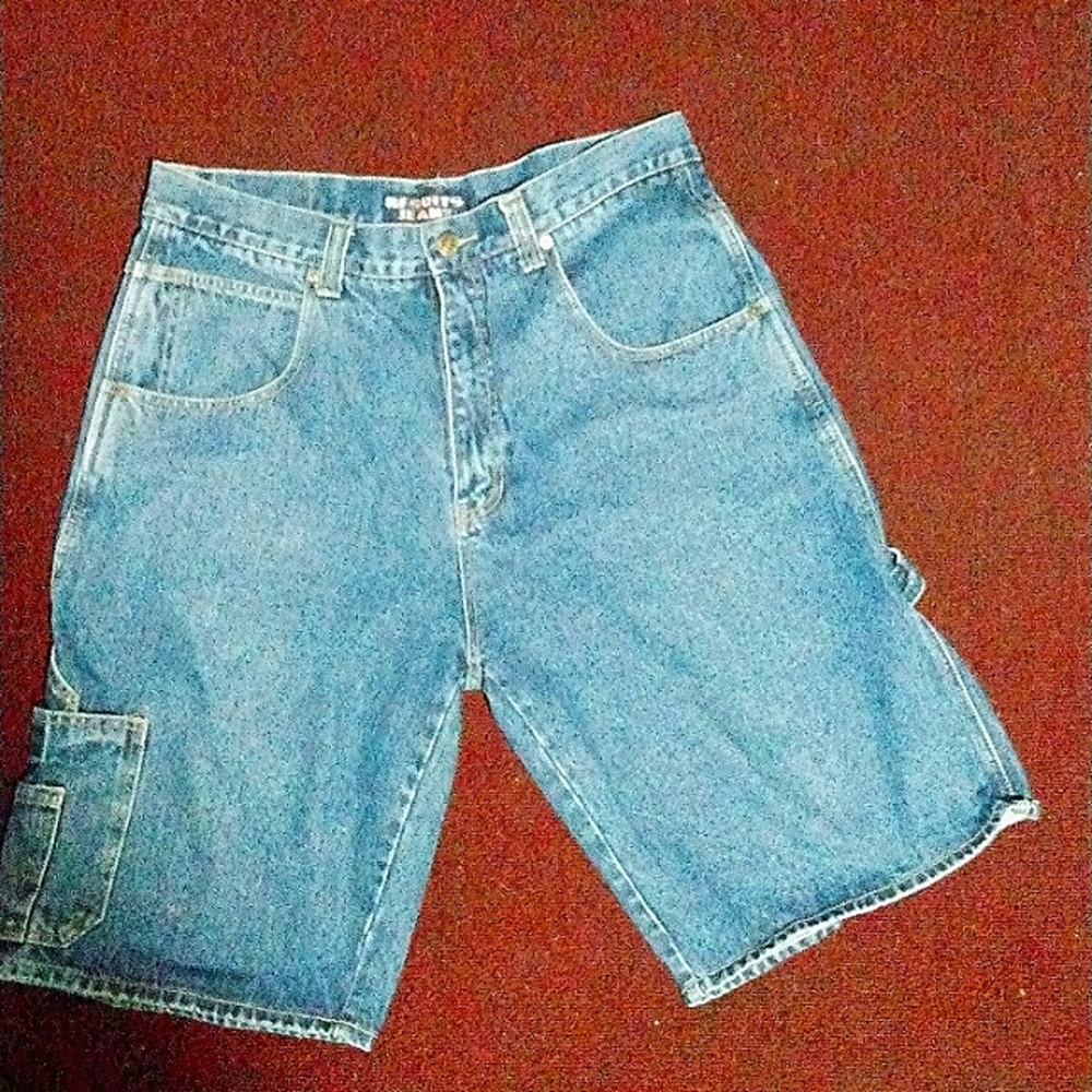 36" RESULTS JEANS SHORTS